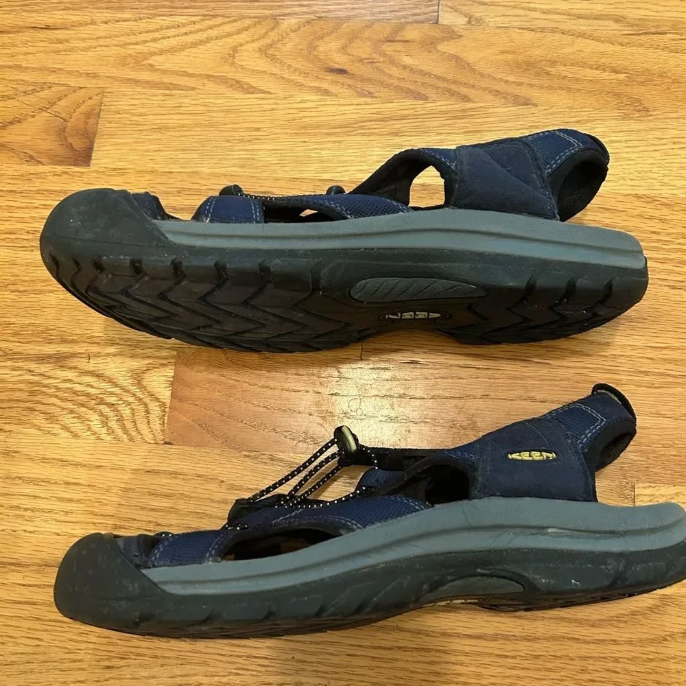 KEEN mens Newport Blue Sandal Shoes Size 11